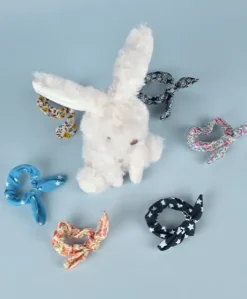 Lapin blanc avec chouchou -12 cm - Modèle aléatoire